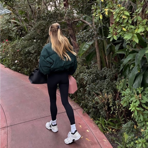 NWT SET Active Oversized Puffer in Oxford Blue Size M - Picture 7 of 7